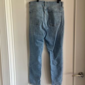 Never worn Agolde size 28 jeans. Straight leg.